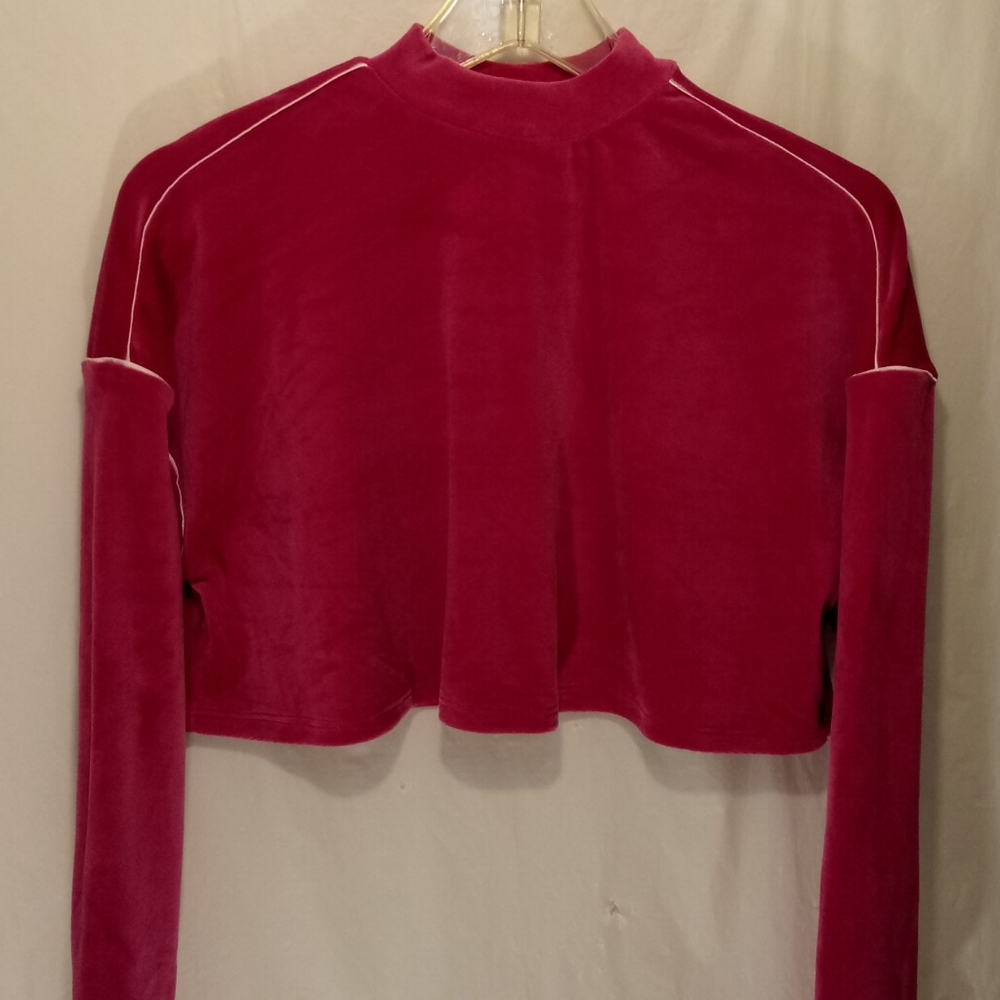 DEREK HEART CROP TOP